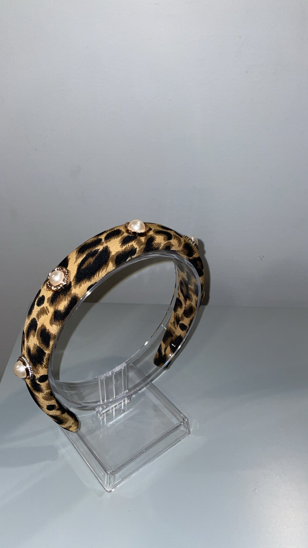 Leopard pearl headband