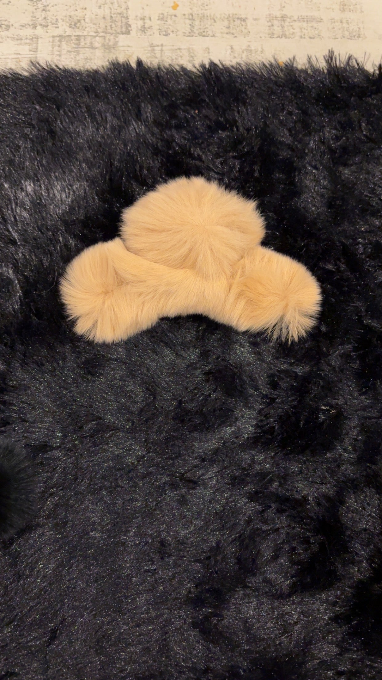Fur Claw clip